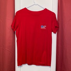 vineyard vines t-shirt